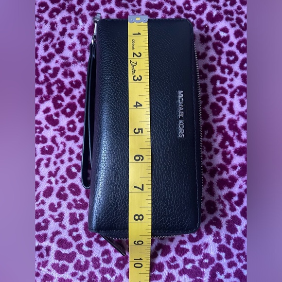 MICHAEL KORS WALLET,Michael Kors Black Pebbled Leather Wallet - Picture 5 of 15